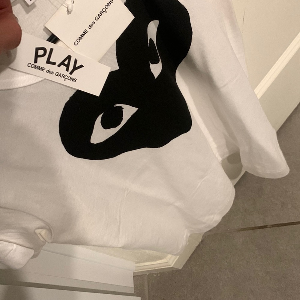 Comme Des Garçons Play men’s Giant Heart T-Shirt